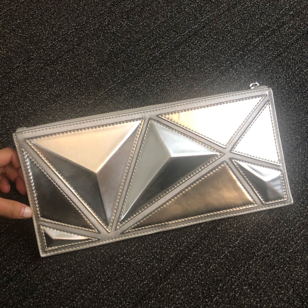 BCBG CLUTCH PURSE envelope bag Modern Silver